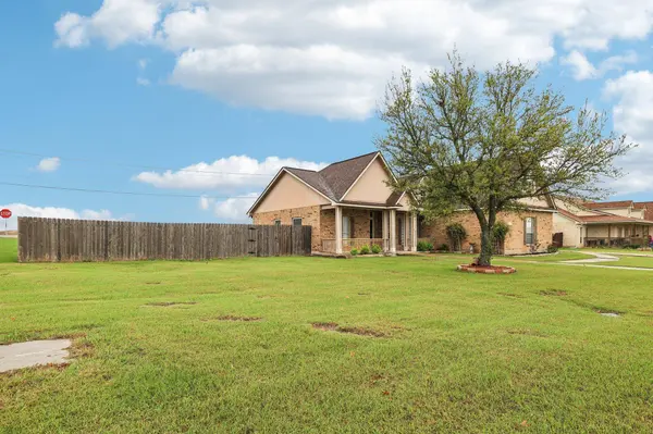 101 Blanco DR, Hutto, TX 78634