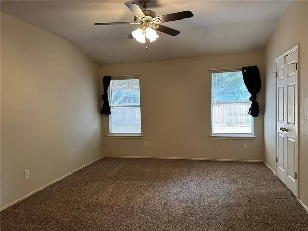 706 Luke LN, Leander, TX 78641