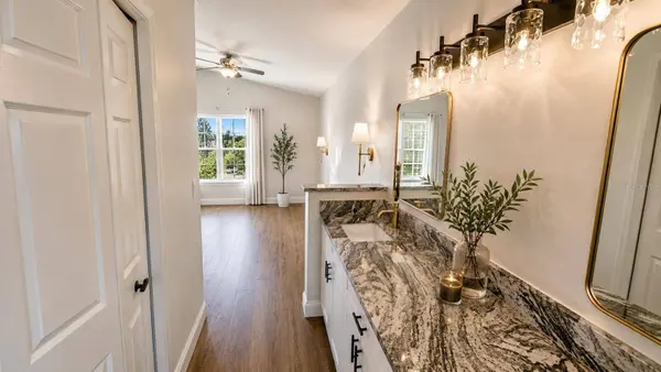 1712 ERIN BROOKE DR, Valrico, FL 33594