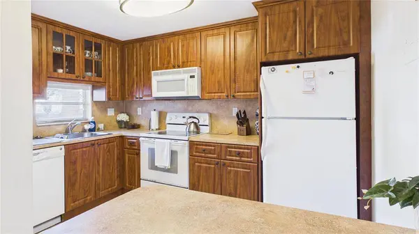 381 S HOLLYBROOK DR #106, Pembroke Pines, FL 33025