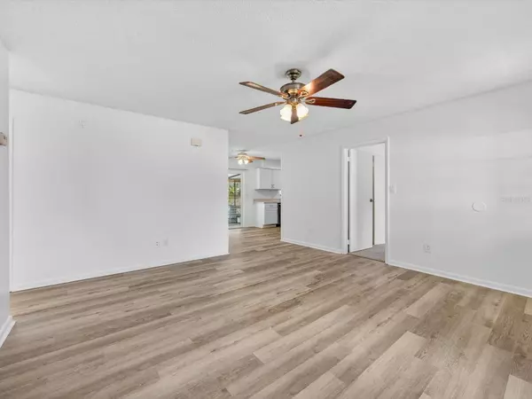 701 WOODLAWN DR, Winter Springs, FL 32708