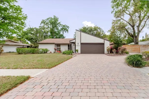 8222 LA SERENA DR, Tampa, FL 33614