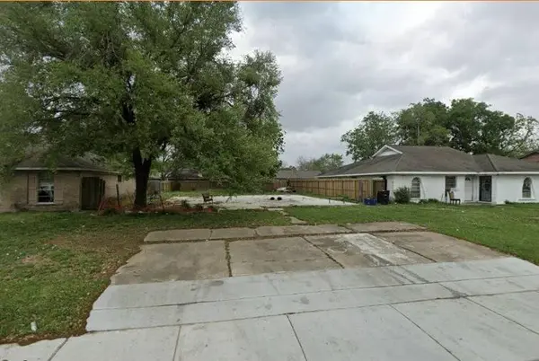 6710 W Fuqua DR, Houston, TX 77489