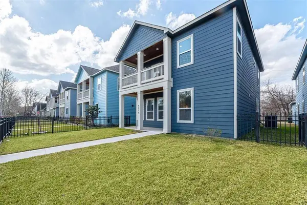 4618 Cashel Glen DR, Houston, TX 77069