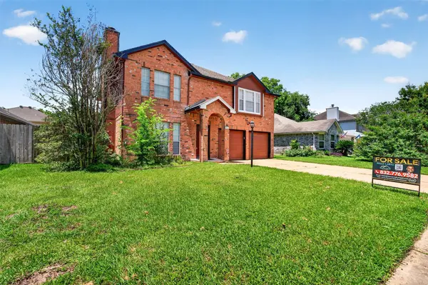2922 Silent DR, Sugar Land, TX 77498