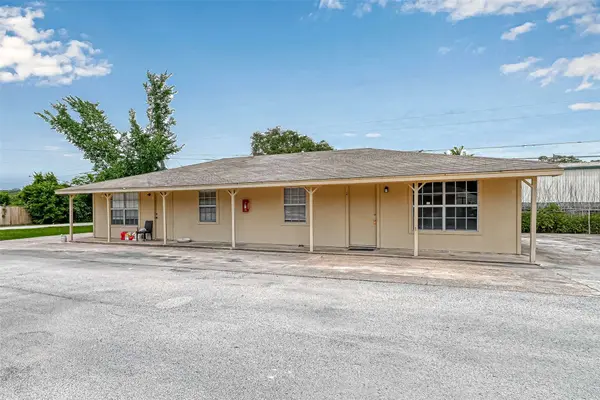 8430 Roundrock DR #1, Houston, TX 77049