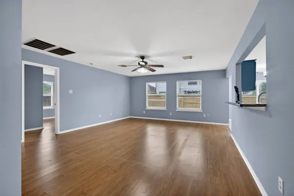 8023 Beech Meadow LN, Houston, TX 77083