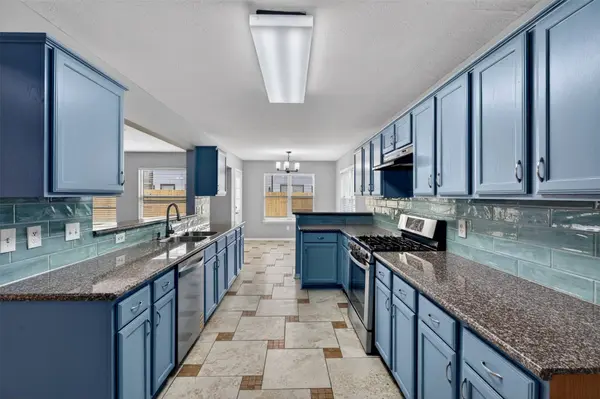 8023 Beech Meadow LN, Houston, TX 77083