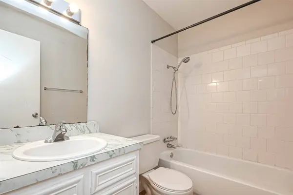 8430 Roundrock DR #1, Houston, TX 77049
