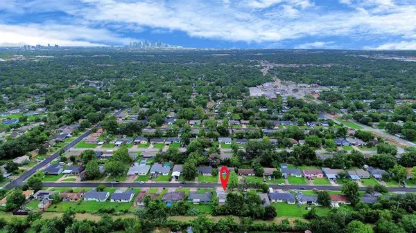 5634 Beldart ST, Houston, TX 77033