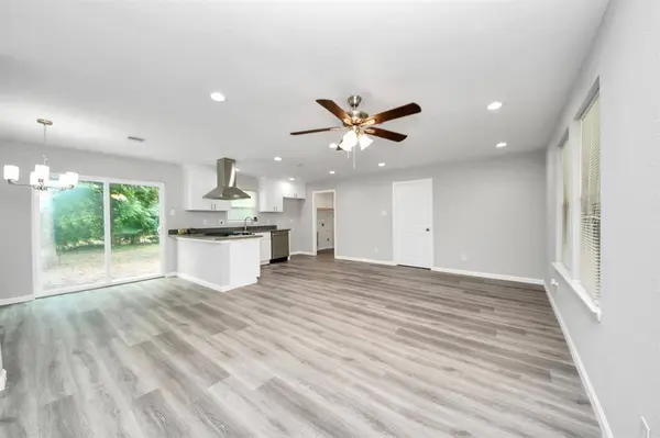 5634 Beldart ST, Houston, TX 77033
