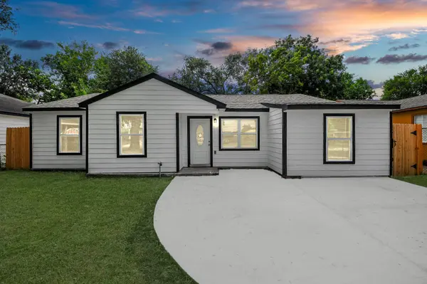 10118 Cathedral DR, Houston, TX 77051