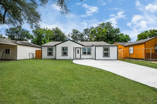 10118 Cathedral DR, Houston, TX 77051