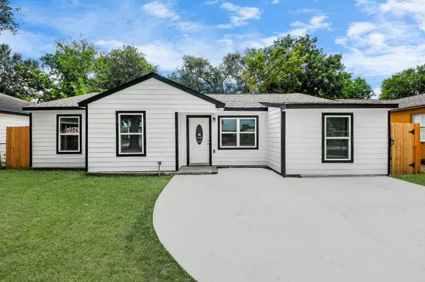 10118 Cathedral DR, Houston, TX 77051