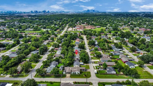 10118 Cathedral DR, Houston, TX 77051