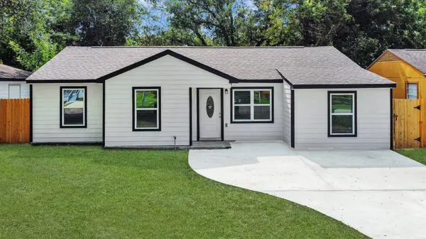 10118 Cathedral DR, Houston, TX 77051