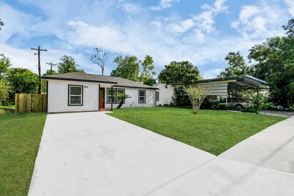 5041 Southwind ST, Houston, TX 77033