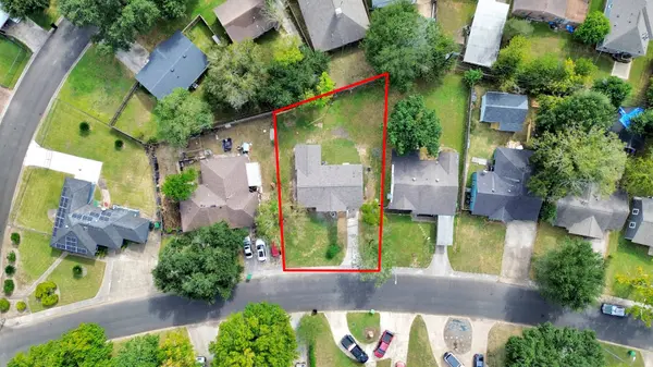4842 Larkspur ST, Houston, TX 77033