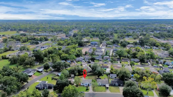 4842 Larkspur ST, Houston, TX 77033