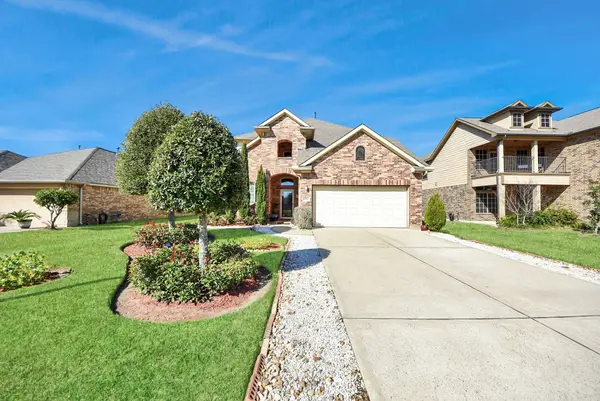 2870 Ginger Cove LN, Dickinson, TX 77539