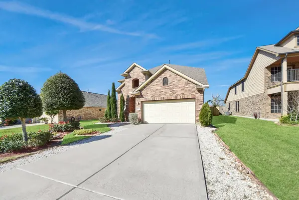 2870 Ginger Cove LN, Dickinson, TX 77539
