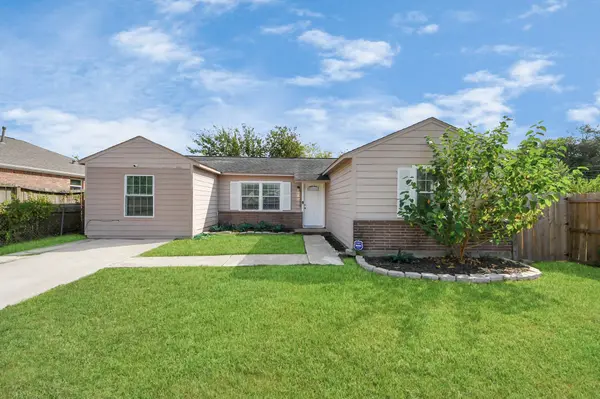 10209 Cathedral DR, Houston, TX 77051