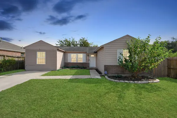 10209 Cathedral DR, Houston, TX 77051