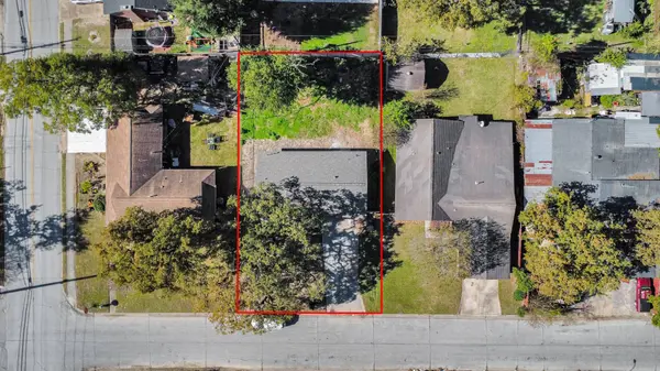 10507 Royal Oaks DR, Houston, TX 77016