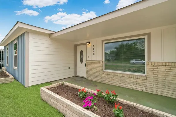 5646 Flamingo DR, Houston, TX 77033