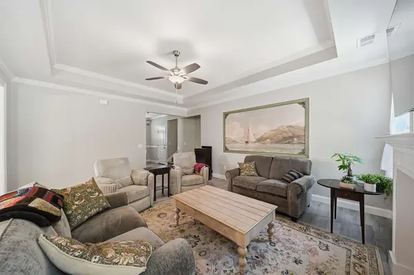 225 Patch Dr, Spartanburg, SC 29302-3058