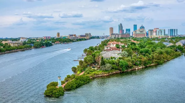 The Best Things About Living in Tampa, Florida