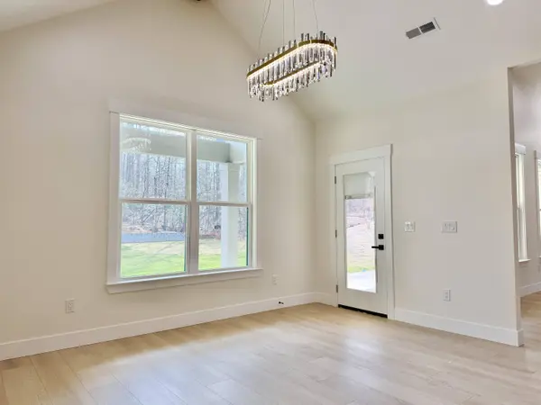 766 E Long Bay Dr, Inman, SC 29349