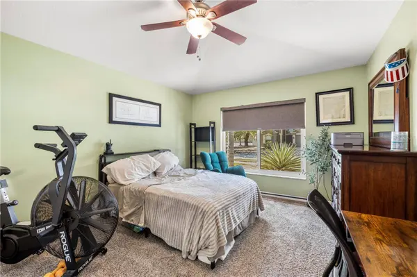 8020 ALAMOSA WOOD AVE, Ruskin, FL 33573