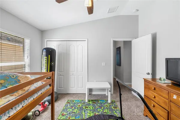 8020 ALAMOSA WOOD AVE, Ruskin, FL 33573