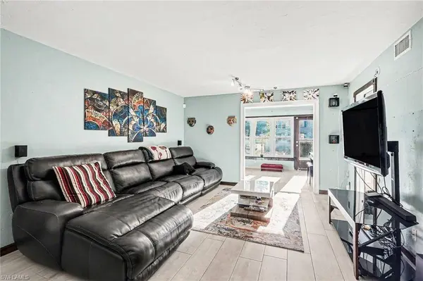 4150 Looking Glass LN #3903, Naples, FL 34112