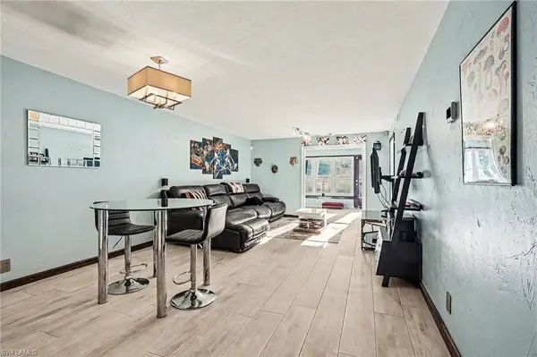 4150 Looking Glass LN #3903, Naples, FL 34112