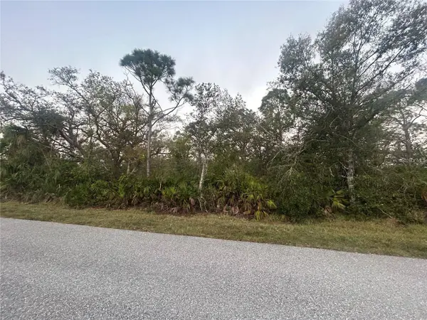 6261/6269 BLACKBERRY ST, Englewood, FL 34224