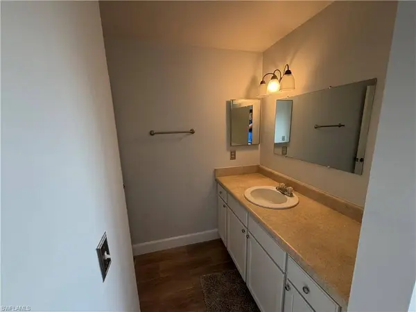 937 SW 52nd ST, Cape Coral, FL 33914
