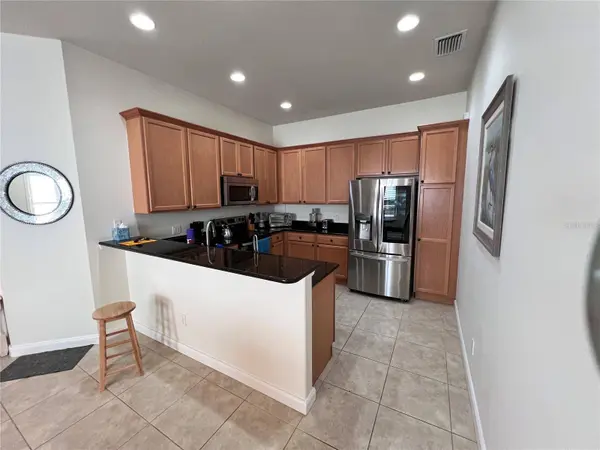 6058 BENEVENTO DR, Sarasota, FL 34238