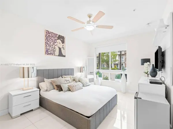 10509 NW 66th St, Doral, FL 33178