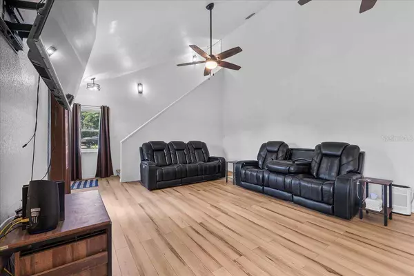 1958 BERKLEY RD, Auburndale, FL 33823