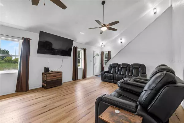 1958 BERKLEY RD, Auburndale, FL 33823