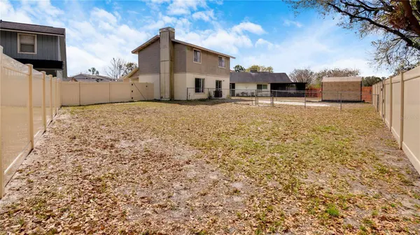 1327 BRAMBLEWOOD DR, Lakeland, FL 33811