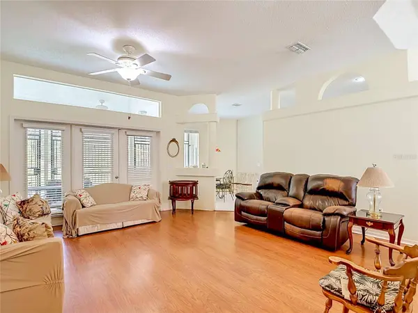 8338 HANDCART RD, Wesley Chapel, FL 33545