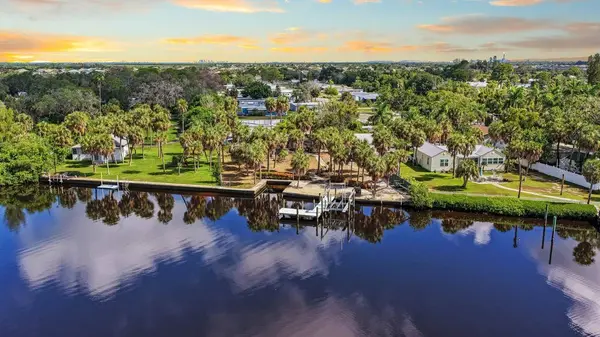 102 TROUVE LN, Ruskin, FL 33570