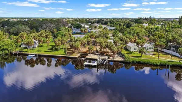 102 TROUVE LN, Ruskin, FL 33570
