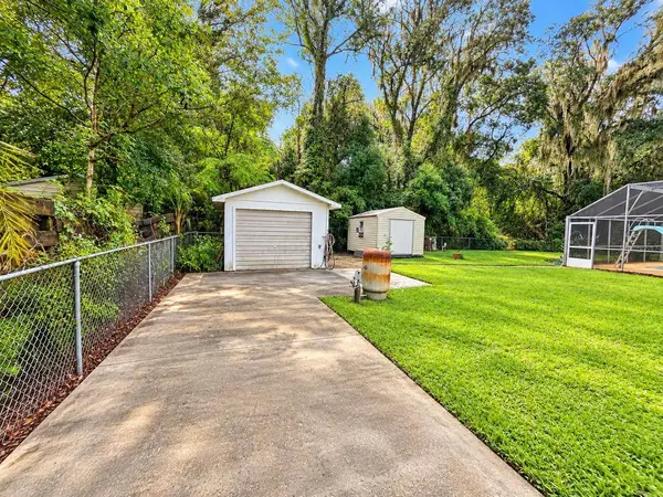 2248 TROPICAL TER, Deland, FL 32724
