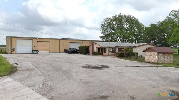 11722 Fischer RD #2, Von Ormy, TX 78073