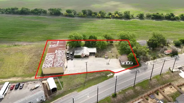 11722 Fischer, Von Ormy, TX 78073