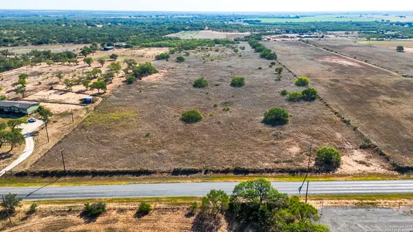 FM 472, Bigfoot, TX 78005